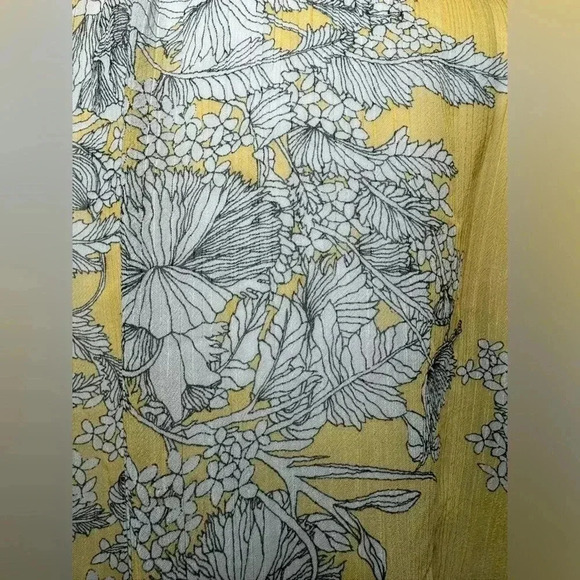 Liz Claiborne Sheer Floral Blouse - Picture 5 of 9